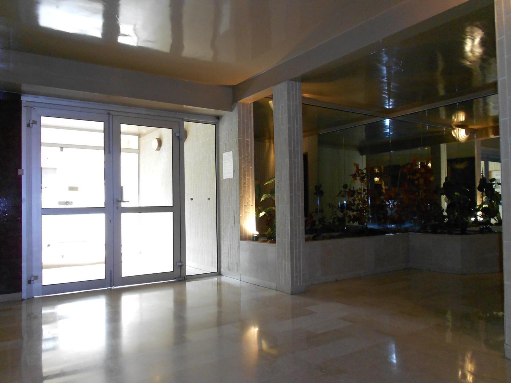 Grand Appartement Central Avec Terrasse Montpellier Exteriör bild